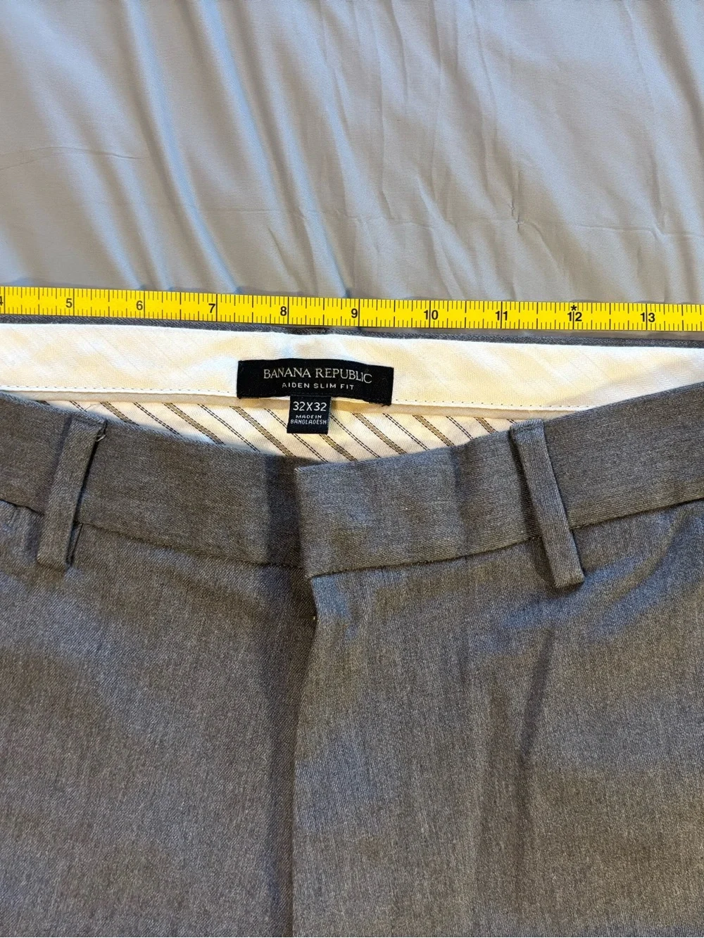 Banana Republic rapid movement chino 32x32